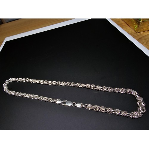 236 - Fine quality Hallmarked 925 Silver heavy neck chain with an unusual knot link design in excellent cl... 