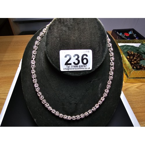 236 - Fine quality Hallmarked 925 Silver heavy neck chain with an unusual knot link design in excellent cl... 