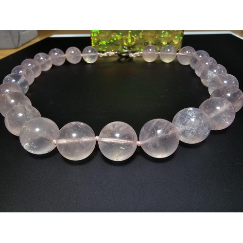 238 - A good quality large rose quartz beaded 16