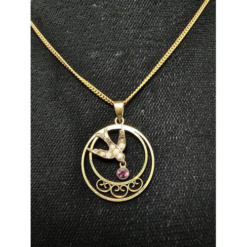 255 - 9ct Yellow Gold vintage Art Deco Pendant with a Swallow Bird Design with a Garnet gem stone drop ins... 