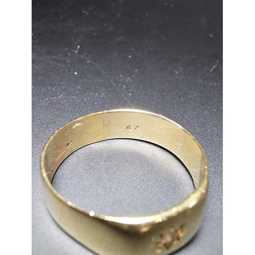 262 - 18ct Yellow Gold Gents Ring inset with a Diamond to the centre. The ring has a weight of 5.24 grams ... 