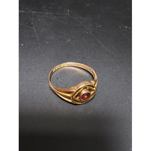 267 - An Antique Hallmarked 9ct Yellow Gold Ring inset with a pink Garnet stone, Hallmarked to Chester 191... 