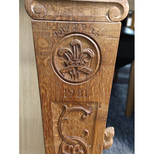 466 - A good quality oak very well carved and well detailed Welsh chair by 