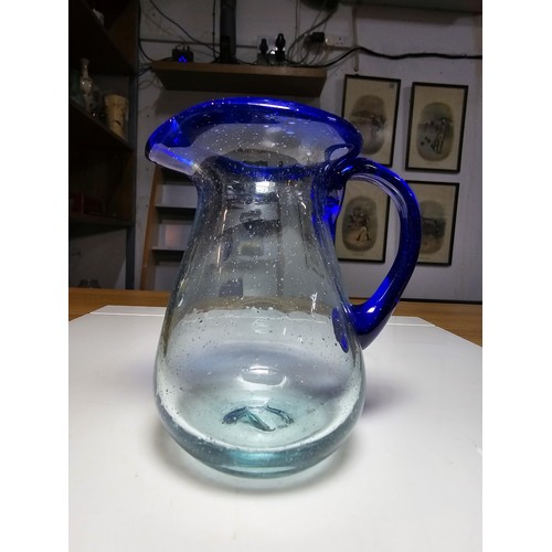 218 - 5x good quality art glass pieces to include a stunning blue ribbed glass vase with amber glass handl... 