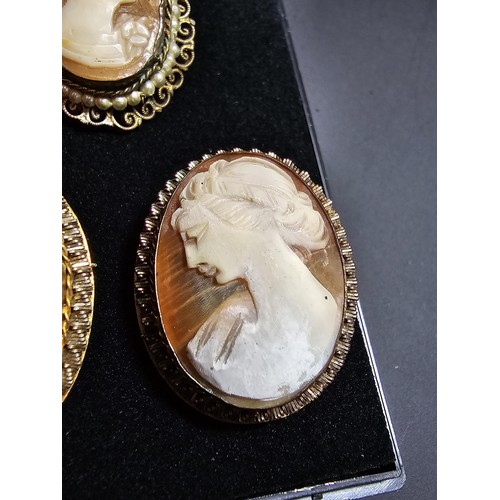 245 - 3x ornate vintage carved shell cameo brooches all in good clean condition and boxed.