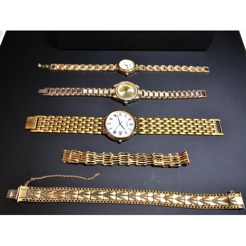 278 - 3x gold tone wrist watches inc a citizen along with an ornate gold plated bracelet and a gold plated... 