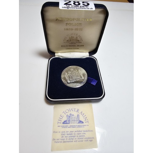 285 - cased Tower Mint Metropolitan Police coin medallion celebrating 150 years (1829-1979)