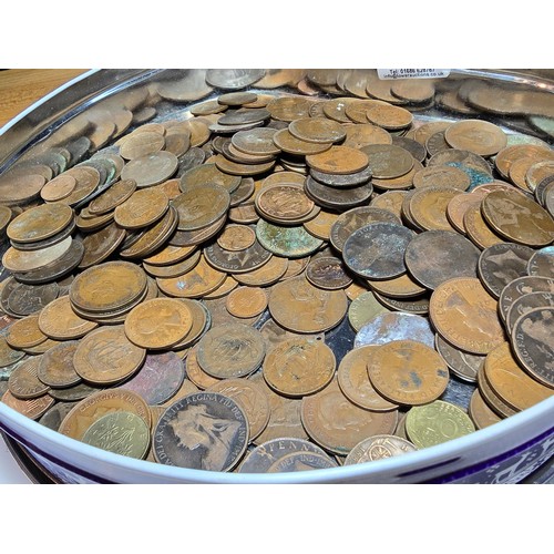 289 - A large tin full of vintage and antique copper coins mostly british, please study photos for more de... 