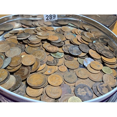 289 - A large tin full of vintage and antique copper coins mostly british, please study photos for more de... 