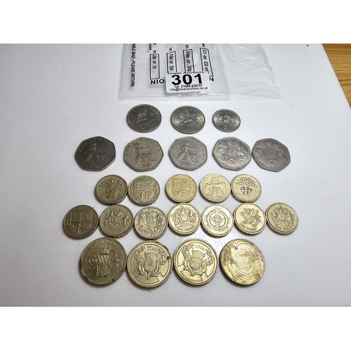 301 - Qty of old British coinage to inc. 4x old style £2 coins, 12x old style £1 coins, 5x old style 50p c... 