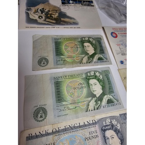 304 - Collection of vintage British bank nots to include 4x £1 bank notes, £5 note and 2x First Day covers... 