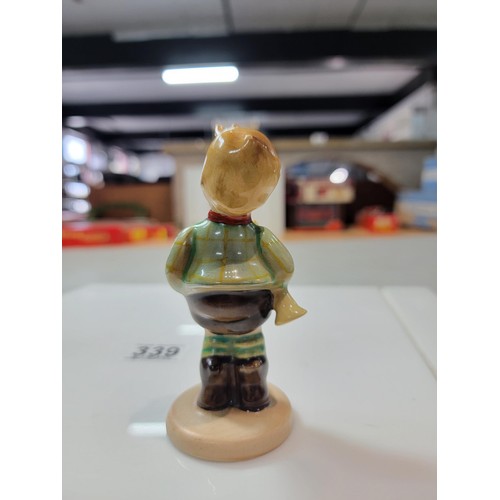 339 - A rare Beswick trumpet boy figure (903) with a gold stamp to the base circa 1942, in good order with... 