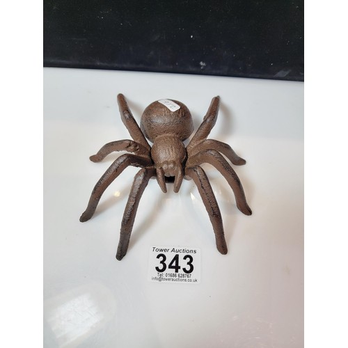 343 - Unusual Cast iron spider / tarantula figure diameter of 16.5cm height of 5cm