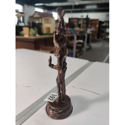 392 - A heavy bronze statue figure of Queen Maya Devi. Height of 22cm.