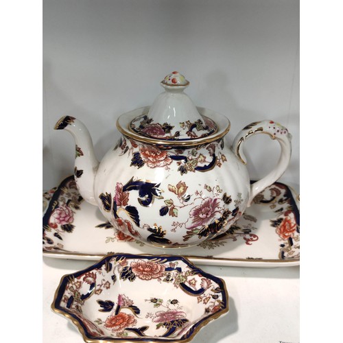 430 - Qty of Mason's Ironstone Mandalay items to include 2x tea pots, quarts clock etc.