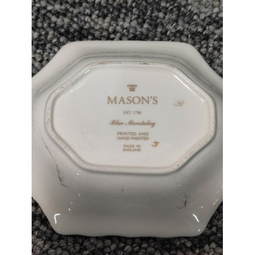 430 - Qty of Mason's Ironstone Mandalay items to include 2x tea pots, quarts clock etc.