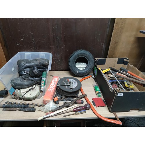 470 - 2x boxes containing a large quantity of tools and accesories to inc grinding disks, drill bits, scre... 