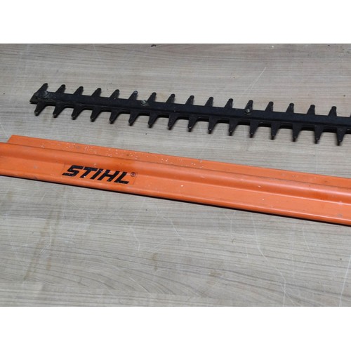 475 - Good quality Stihl HS45 petrol hedge trimmer in good order with a 27