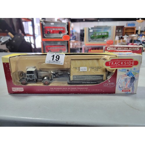 19 - Collection of boxed Diecast vehicles to include 3x EFE buses, Corgi The Original Omnibus bus, Atlas ... 