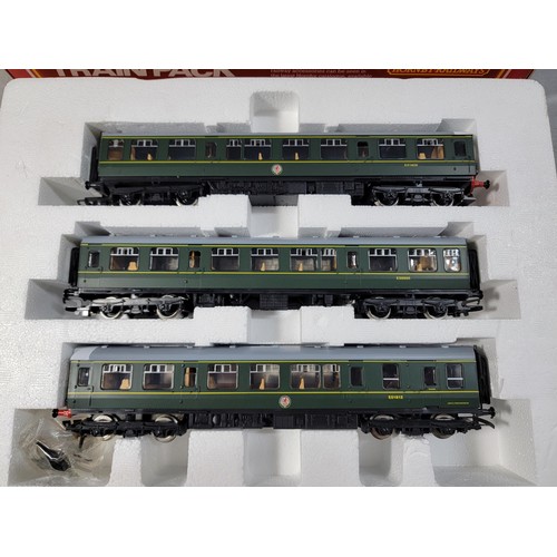 24 - Boxed Hornby R369 BR 3-car Diesel Multiple unit Class 110 DMU train pack with Preserved Green livery... 