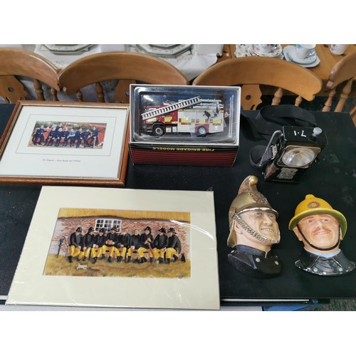 161 - A quantity of collectables relating to the fire brigade including a boxed Mid and West Wales fire en... 