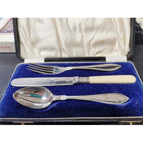 165 - A quantity of boxed plated cutlery including a boxed fish set for 6 persons, a boxed soup spoon set ... 