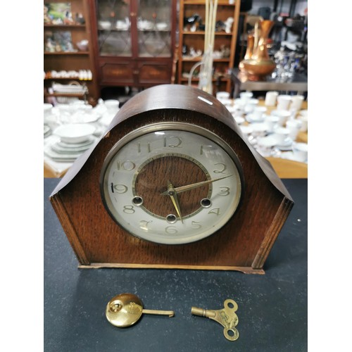 171 - 2x Westminster chime oak mantel clocks, 1 pendulum driven the other platform escapement. 1 comes wit... 