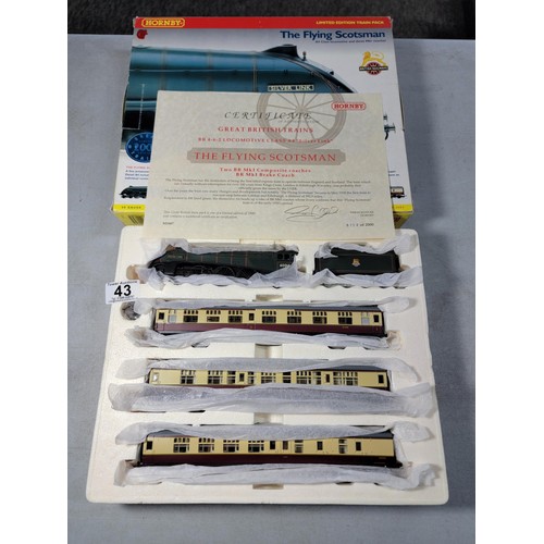 Boxed as new Hornby R2089 Flying Scotsman train pack includes Class A4 ...