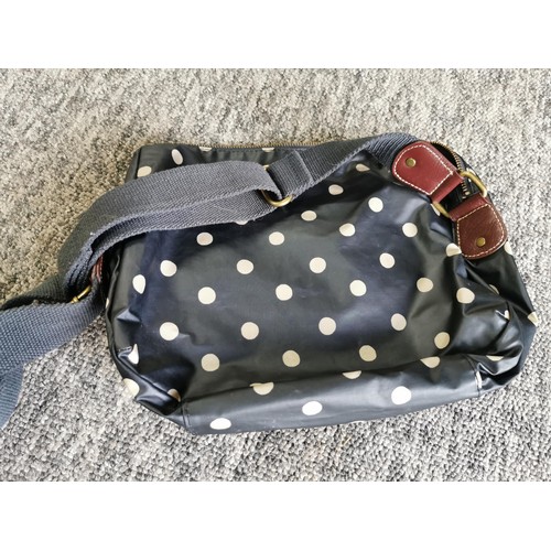 186 - 2 x Cath Kidson bags a red polka dot and a black polka dot