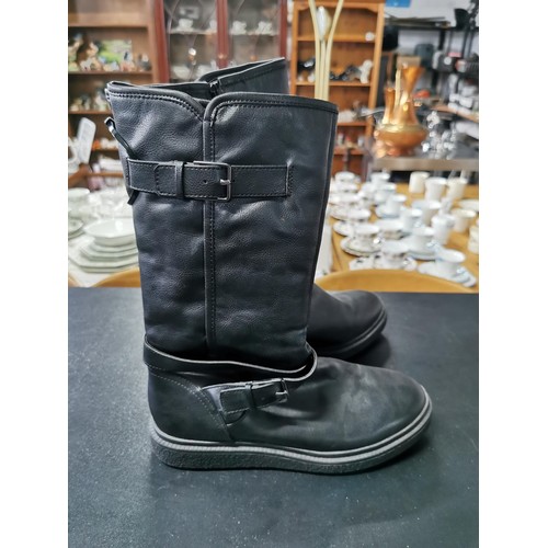 212B - 5 pairs of ladies boots all in size 5 including 3 pairs of genuine leather.