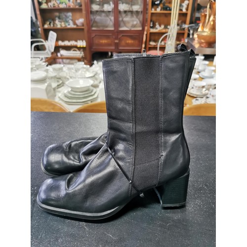 212B - 5 pairs of ladies boots all in size 5 including 3 pairs of genuine leather.