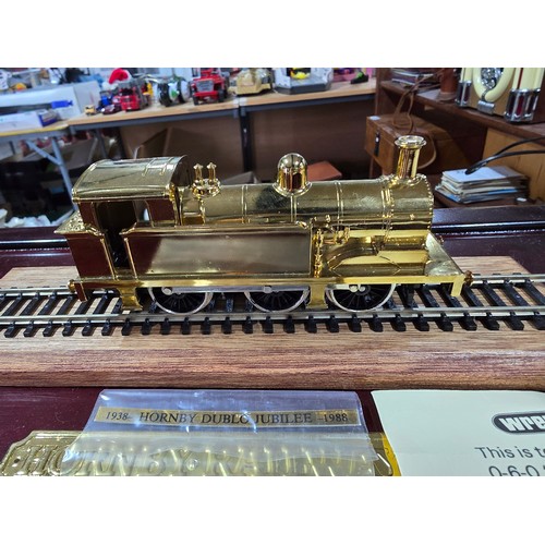 29 - Extremely rare Wrenn W2408 limited edition class R1 0-6-0 non powered tank locomotive layered in 24c... 