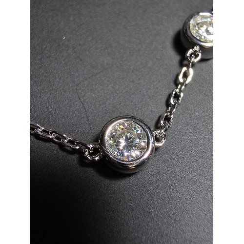 315 - Stunning brand new 925 Silver bracelet inset with 8x Moissanite Diamond Gem Stones, each stone is 0.... 