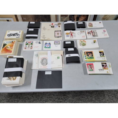 19 - Large quantity of good quality first day covers inc the 1986 World Cup, Flora and Funa from around t... 