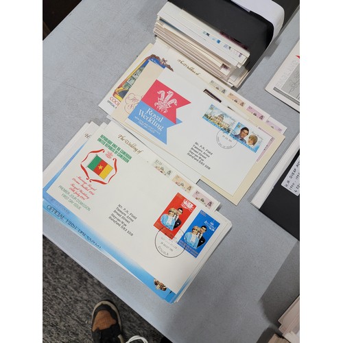 20 - Very large collection of first day covers all relating to the Royal Family inc 1981 Royal Wedding, 1... 