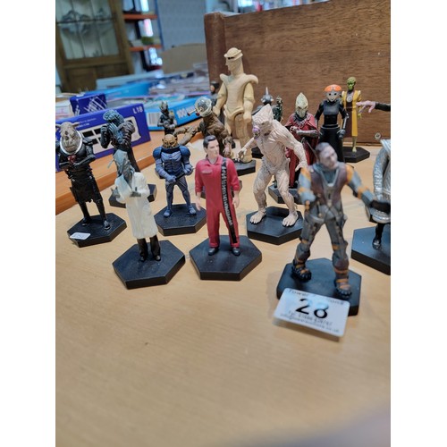 28 - Large collection of official Dr Who figurines 30x in total inc Weeping Angel, Ood Sigma, Tritovore, ... 