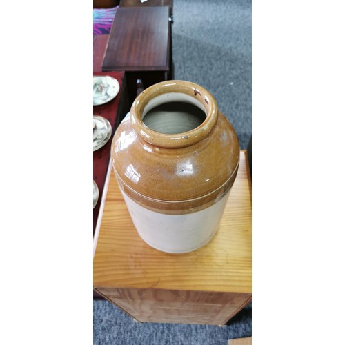 75 - A large glazed earthenware pot stamped Bristol and in excellent clean condition. Measures 36cm in he... 