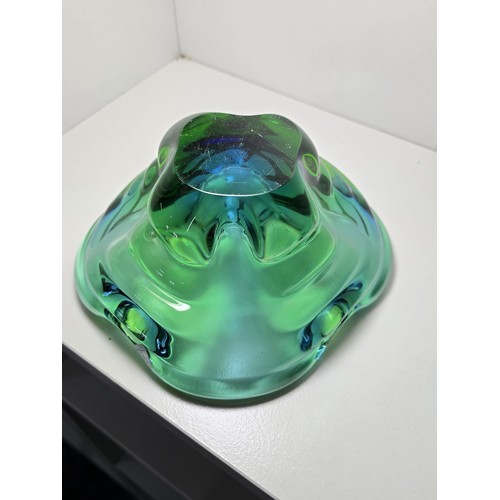 94 - A quantity of good quality studio art glass bowls along with a single vase, one of the bowls is in w... 