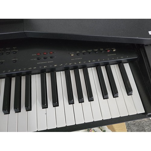 110 - A good quality Yamaha Clavinova CVP-20 keyboard with full weighted keys, ideal for piano practice. T... 