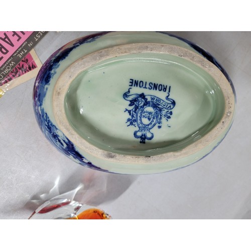 364 - Quantity of collectables inc an antique ironstone fish mould with a blue transfer printed street sce... 