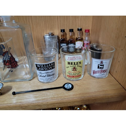 371 - Large collection of alcohol related items inc a quantity of 8x miniatures inc Jack Daniels, Glenfidd... 