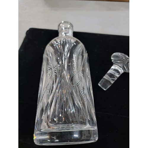 381 - Good quality vintage cut glass crystal decanter with fern design pattern to the decanter and stopper... 