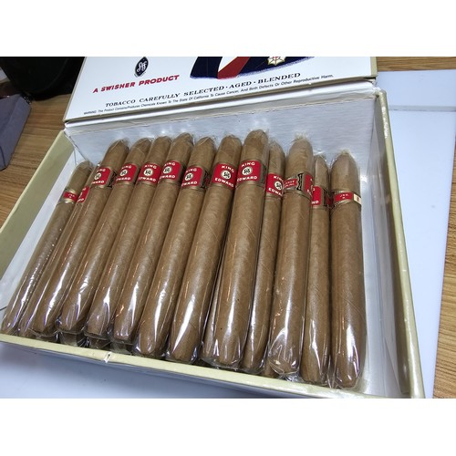 332 - A near complete box of sealed King Edward invincible deluxe cigars. 41 out of 50 in the box. Expensi... 