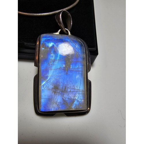 293 - 2x stunning 925 silver pendants, 1 inset with labradorite stone the other with a spectrolite stone (... 