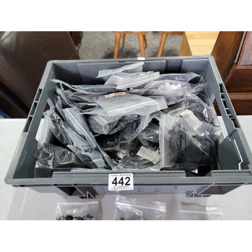 442 - Crate containing a very large quantity of bagged elastic, the majority is 5m in length and are in wh... 