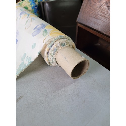 448 - Large roll of floral material in good order with a width of 118cm