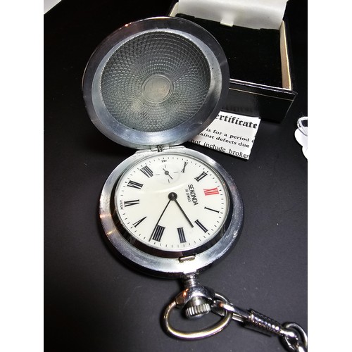 309 - A good quality vintage unused Sekonda chrome pocket watch with an 18