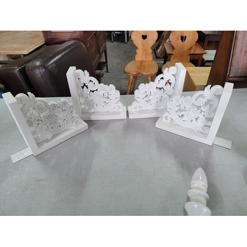 467 - Box containing 4x matching wooden floral scroll design shlef supports along with a 3 tier ceiling li... 