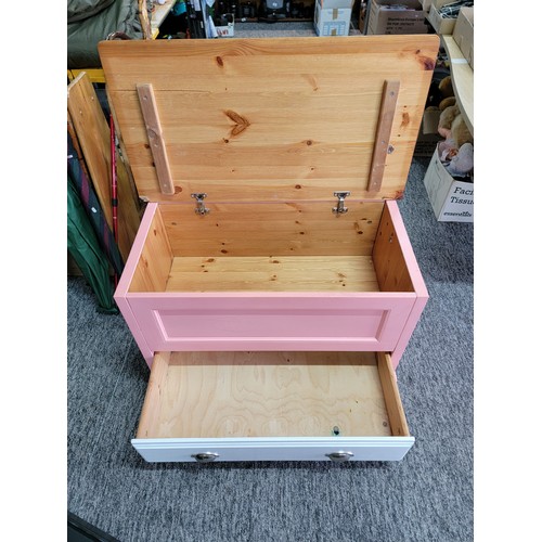 487 - Pine storage chest painted pink with a white drawer to the base. Height of 57cm x length 84cm x dept... 