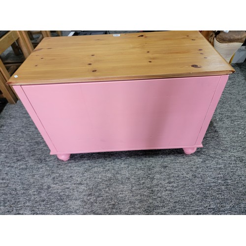 487 - Pine storage chest painted pink with a white drawer to the base. Height of 57cm x length 84cm x dept... 